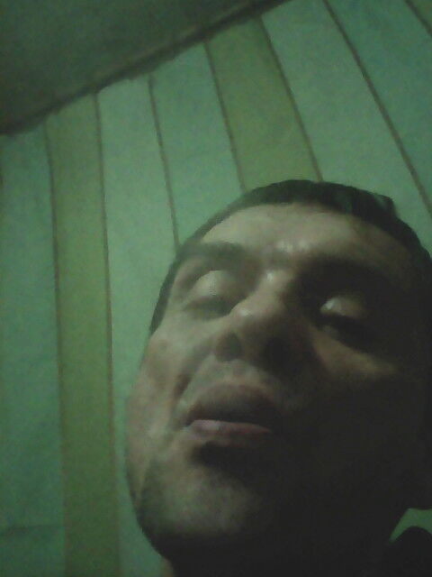  8865731  Ruslan, 51 ,    