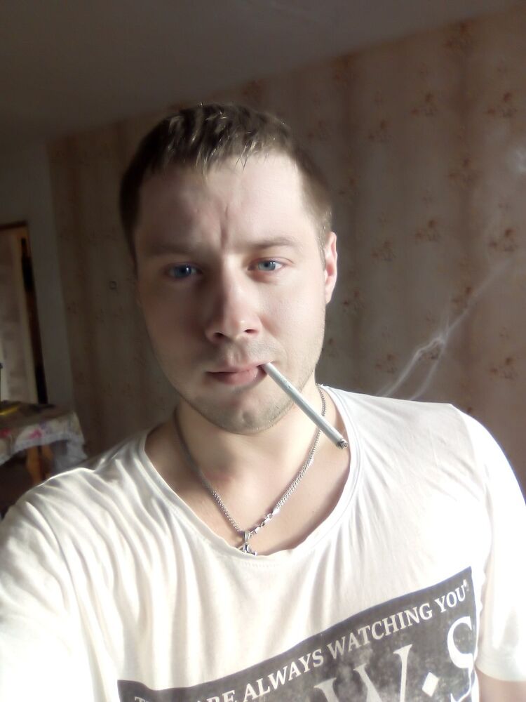  25645471  Ilya, 33 ,    -