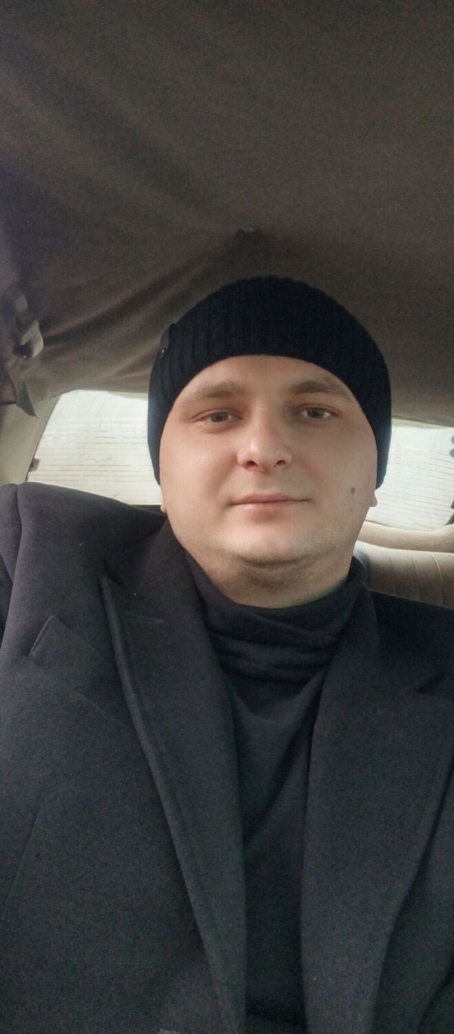  54159061  Alexander, 32 ,    