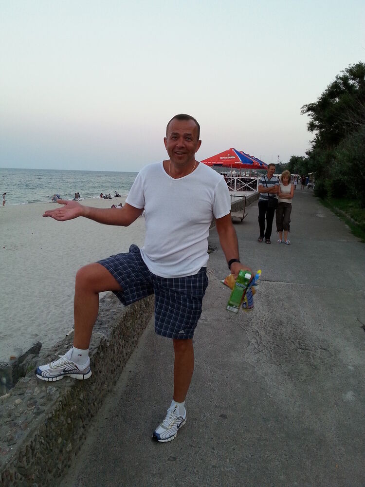  ,   Vitalik, 54 ,     , c 