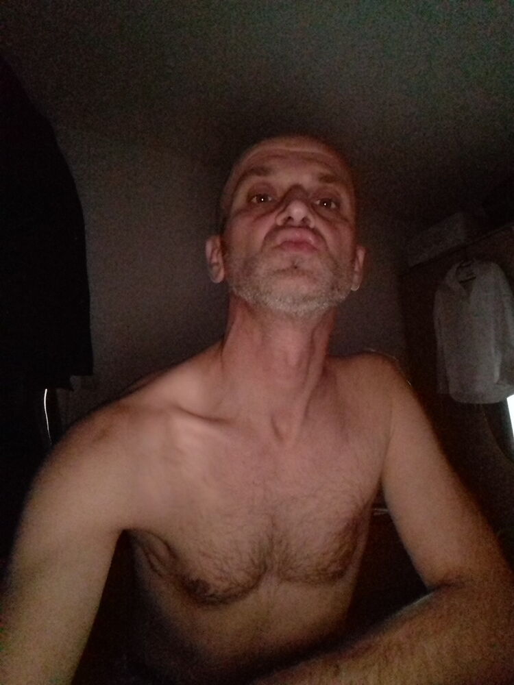  14714541  Ernest, 49 ,    Sittard