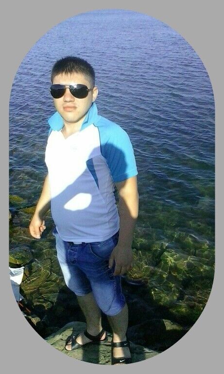  ,   Nikol, 34 ,   