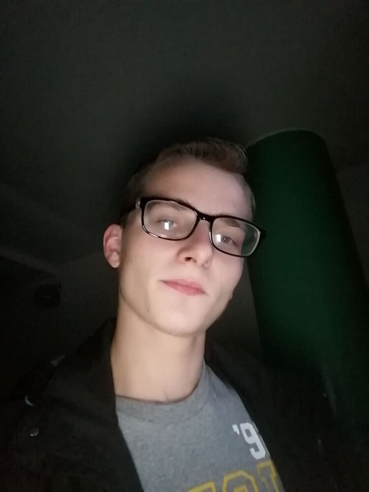  21690761  , 26 ,    