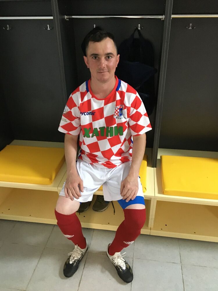  ,   Anton, 35 ,     , c , 