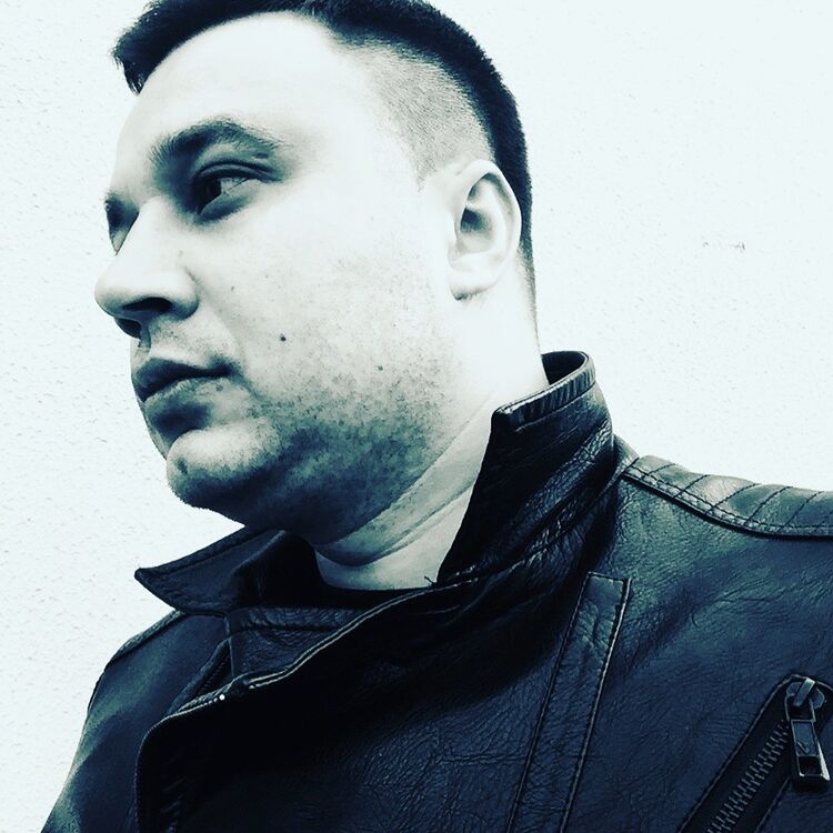 11857521  , 34 ,    