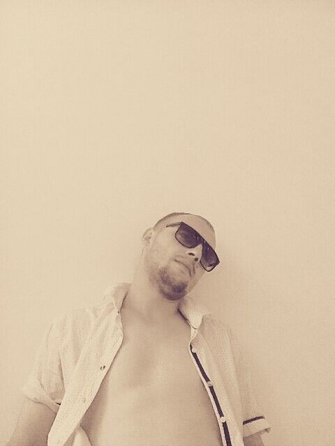  11499601  Platon, 36 ,    