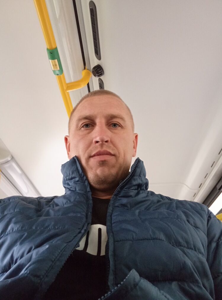  ,   Leon, 36 ,   ,   , c 