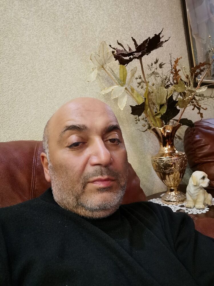  21504101  Ivan, 54 ,    