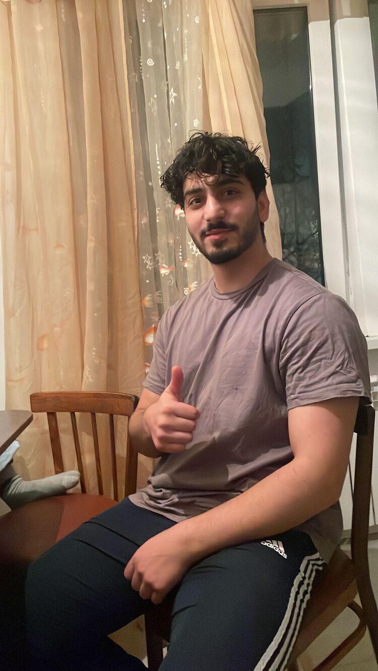  53807691  Ghazi, 25 ,    