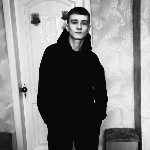  49526311  Vlad, 22 ,    