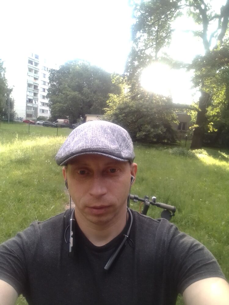  ,   Andrej, 43 ,   ,   