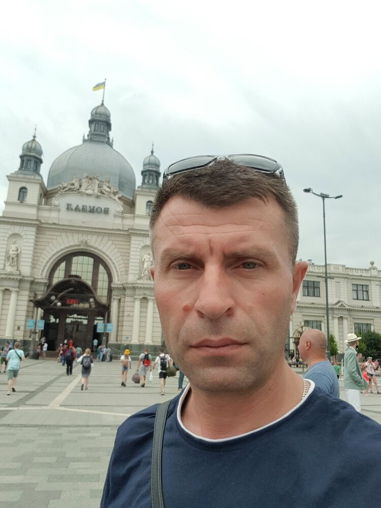  ,   Giorgi, 48 ,   ,   