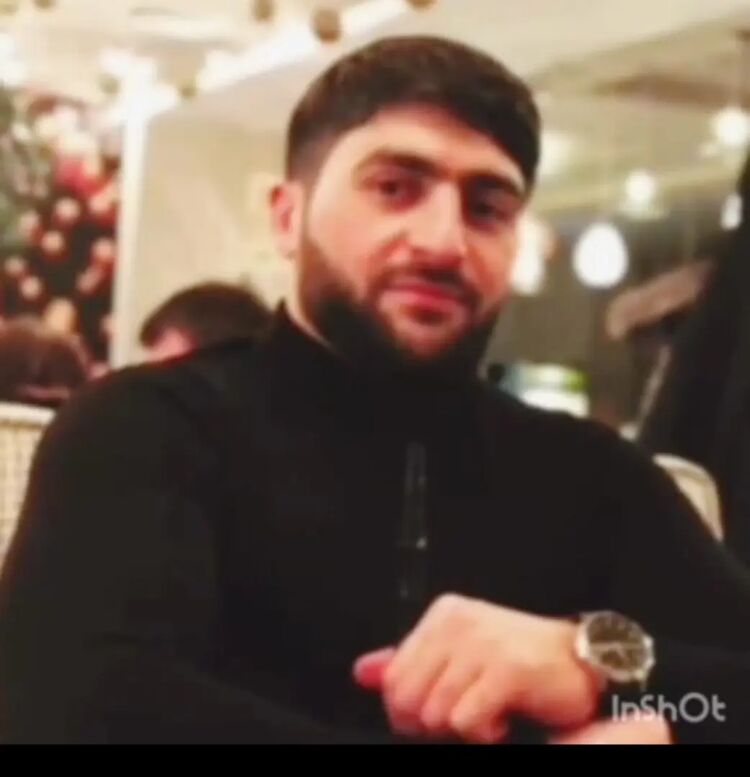  54578811  Muro, 36 ,    -