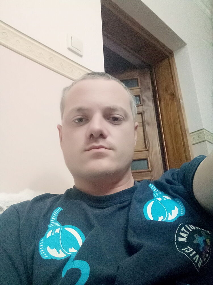  ,   Istvan, 38 ,   ,   , c 