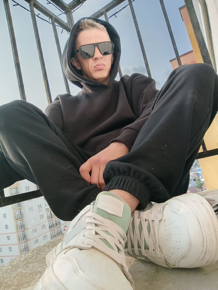  52177081  , 35 ,    