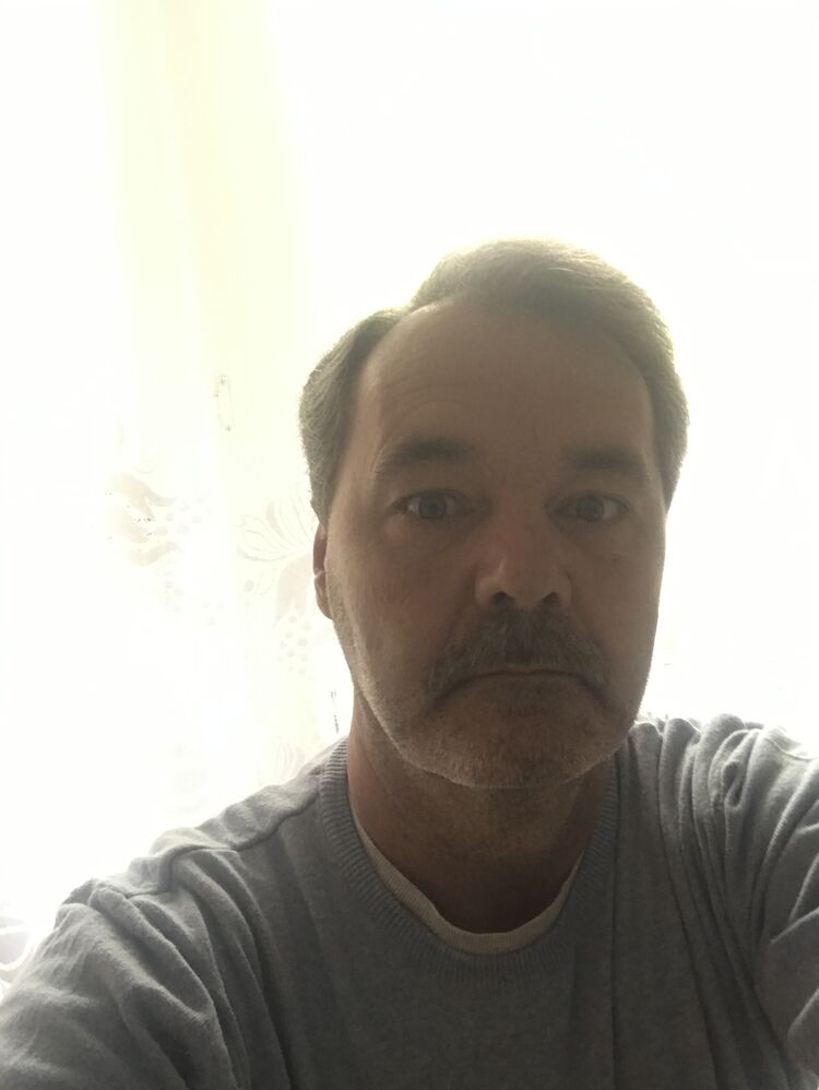  22712441  Peter, 56 ,    