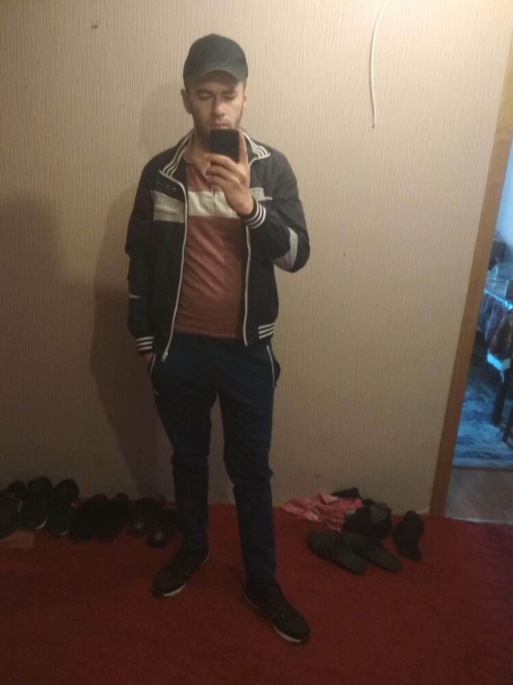  30322861  , 28 ,    