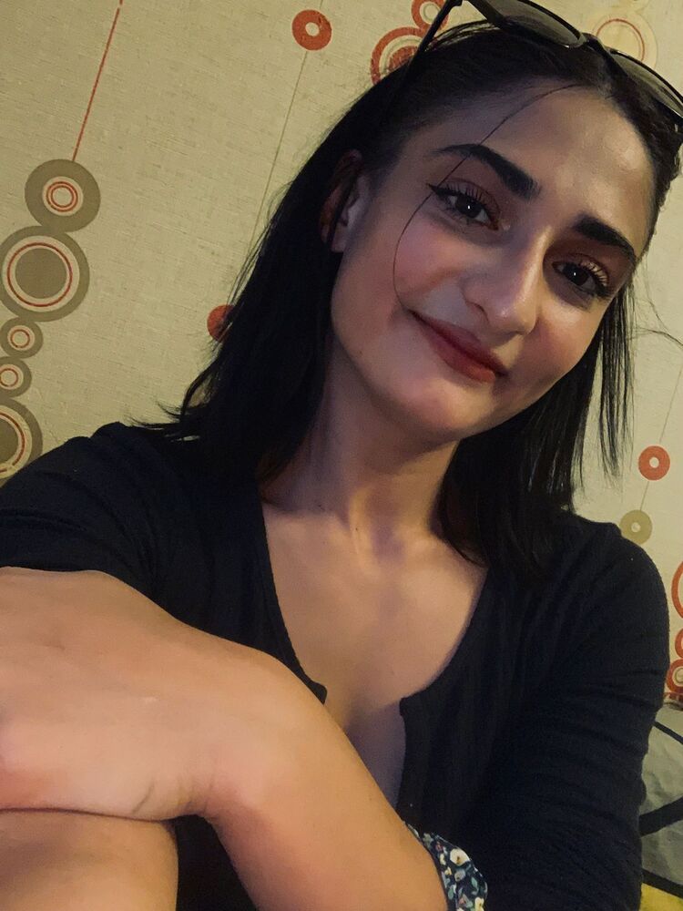  53223681  , 21 ,    