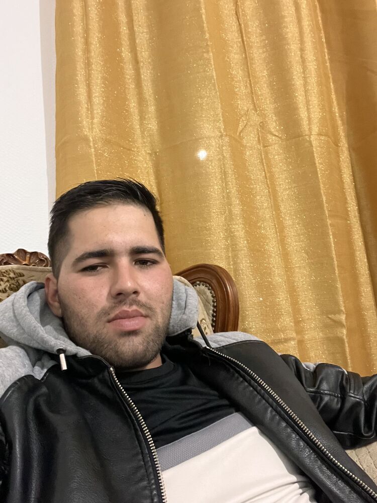  24628301  Hamid, 26 ,    Gobelins