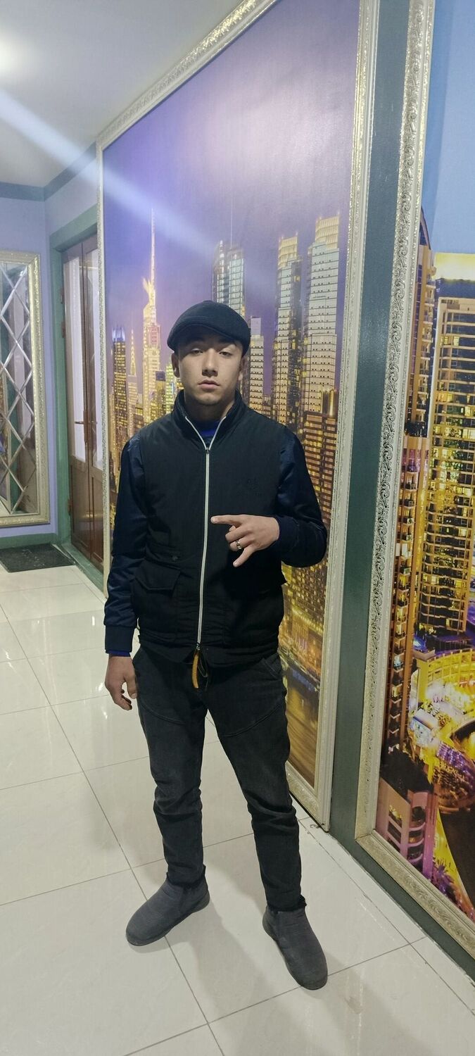  48068511  , 22 ,    