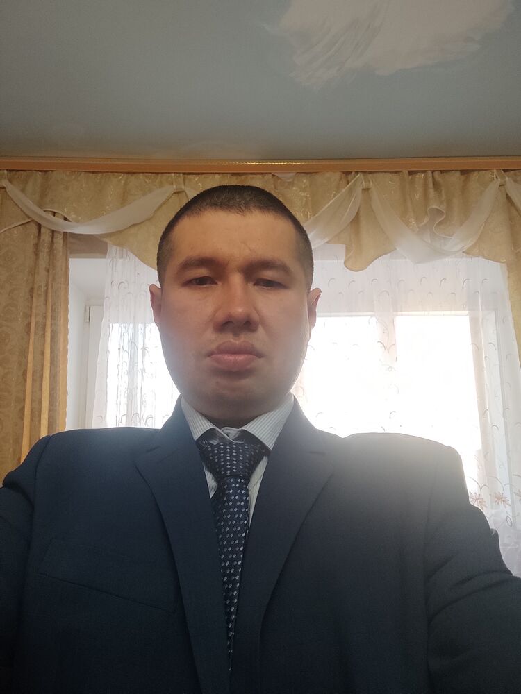  27296131  Richard, 42 ,    