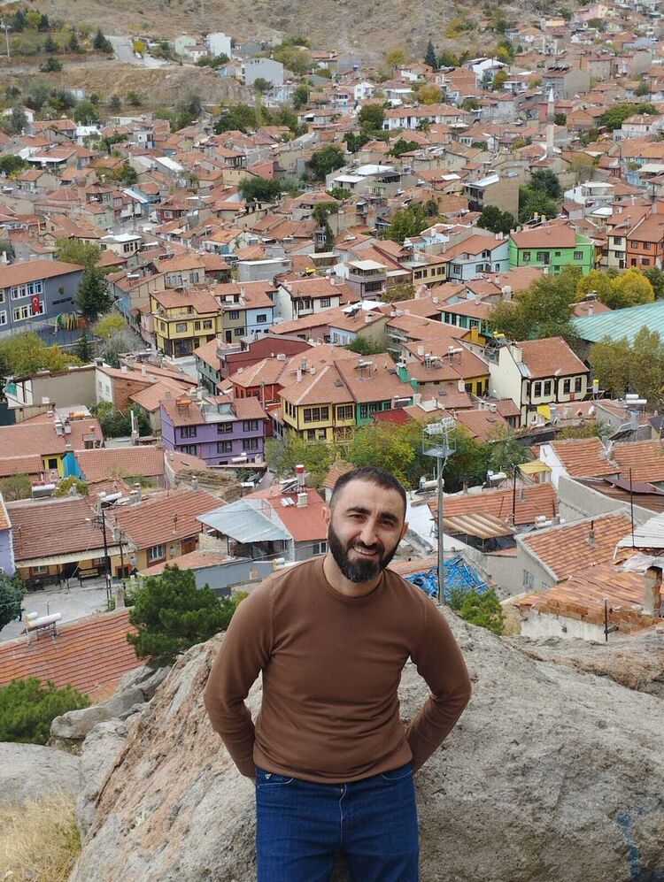  42849641  , 33 ,    