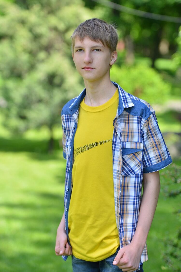  8252831  , 27 ,    --