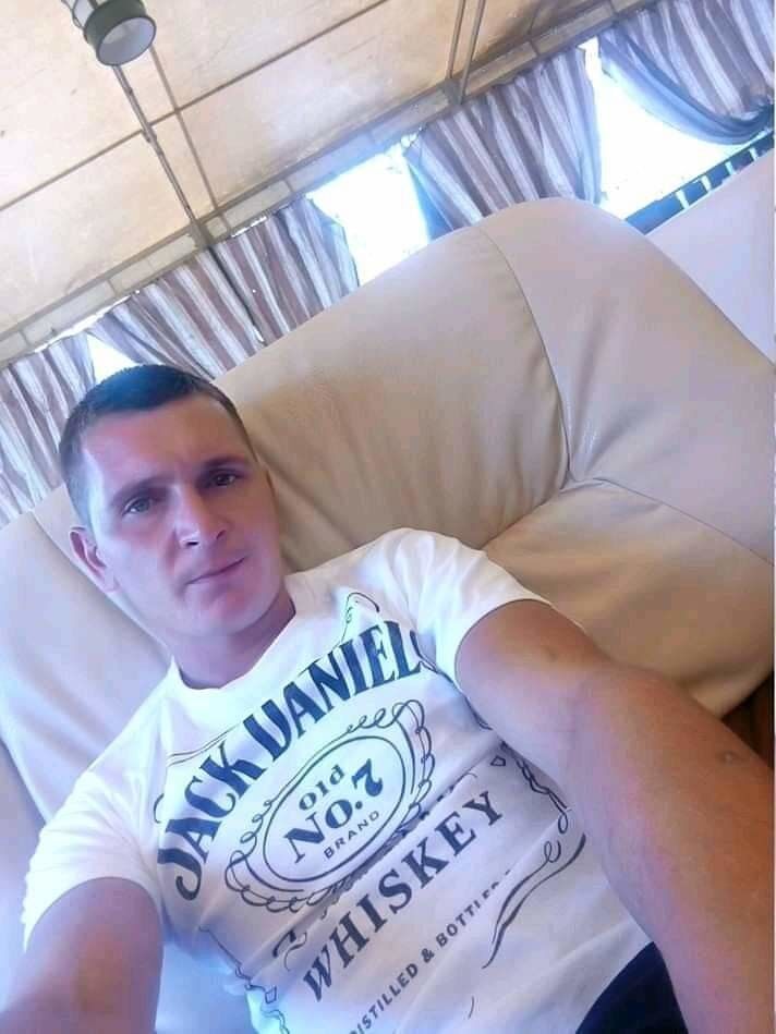  18023161  Sergij, 31 ,    