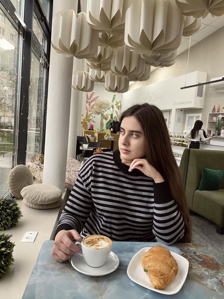  47659711  Marija, 24 ,    