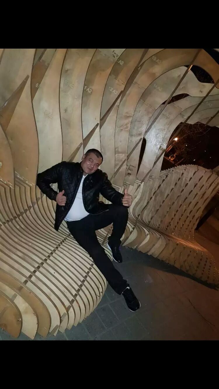  24093771  , 39 ,    