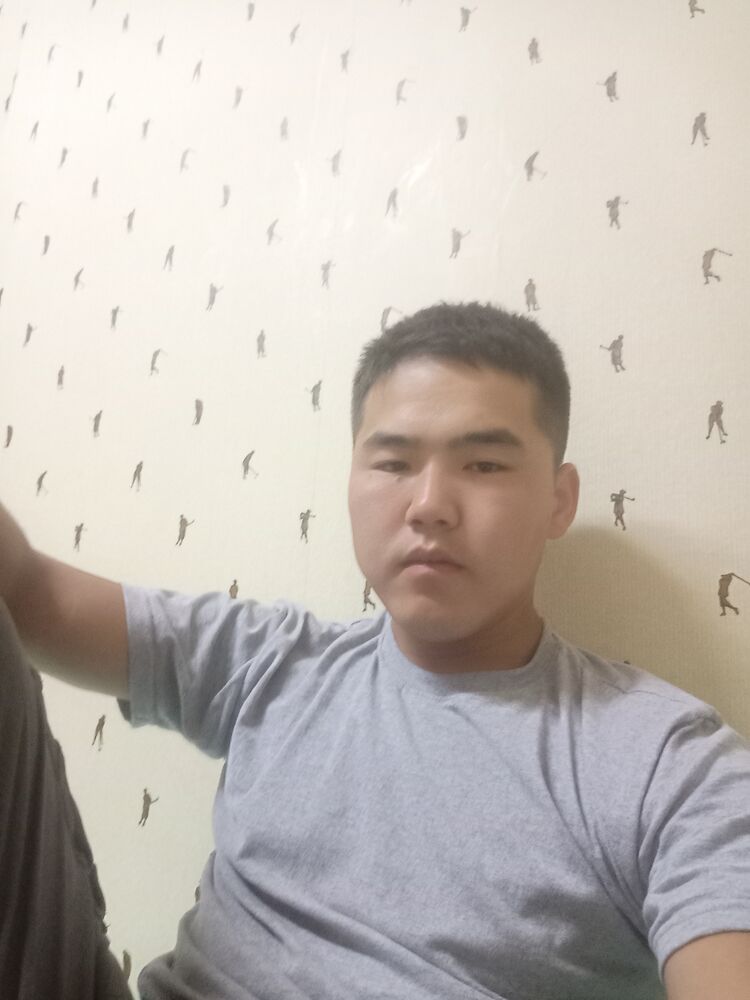  43549151  Maksatbek, 26 ,    