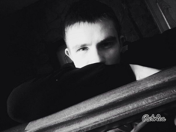  19535261  Vlad, 30 ,    