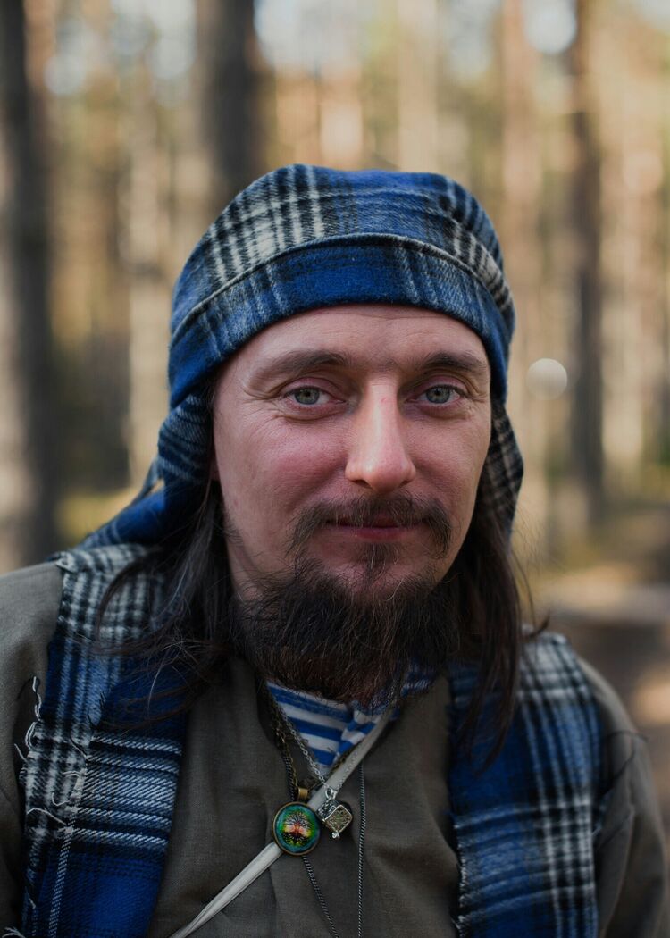  54075991  Artyom, 46 ,    -