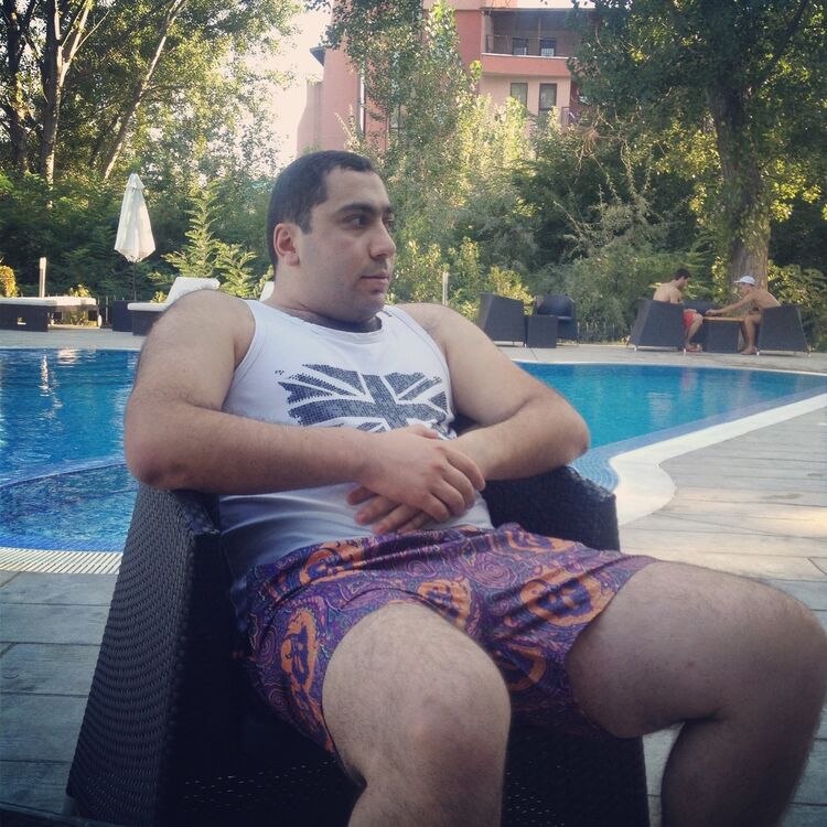  6311451  Mamikon, 35 ,    