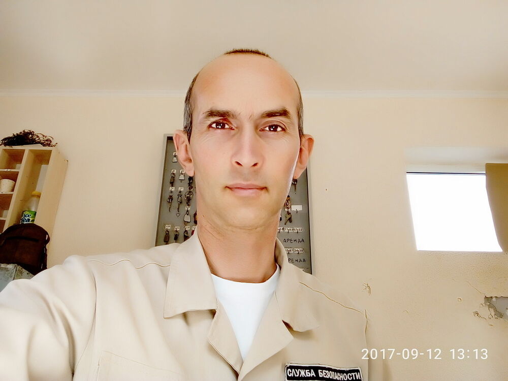  15043761  , 52 ,    