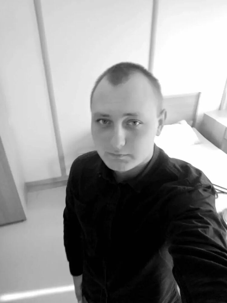  --,   Alexander, 24 ,     , c , 