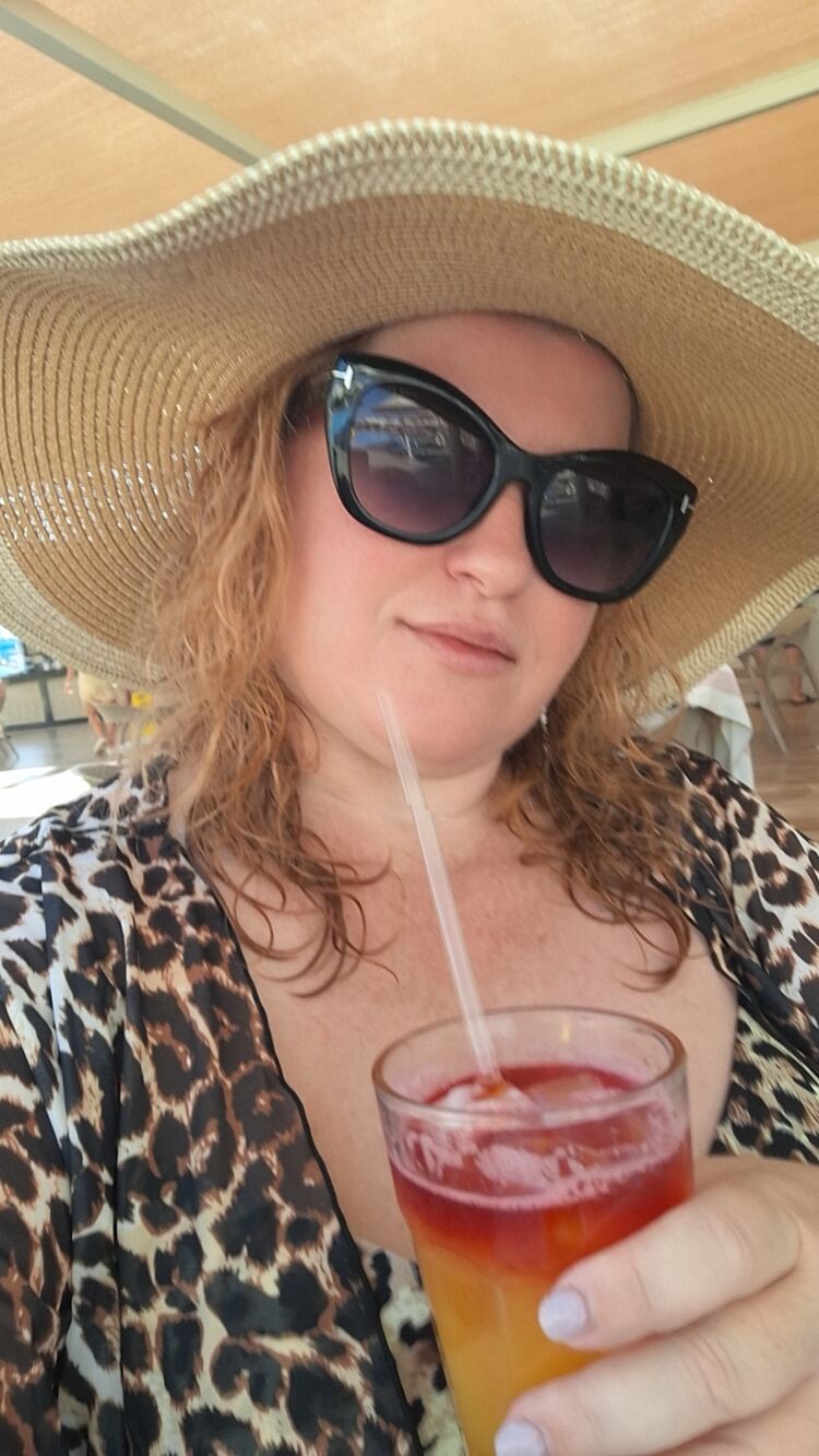 ���������� ������������, ���� ������� Lissa, 42 ����, ������������ ��� c�������� ���������