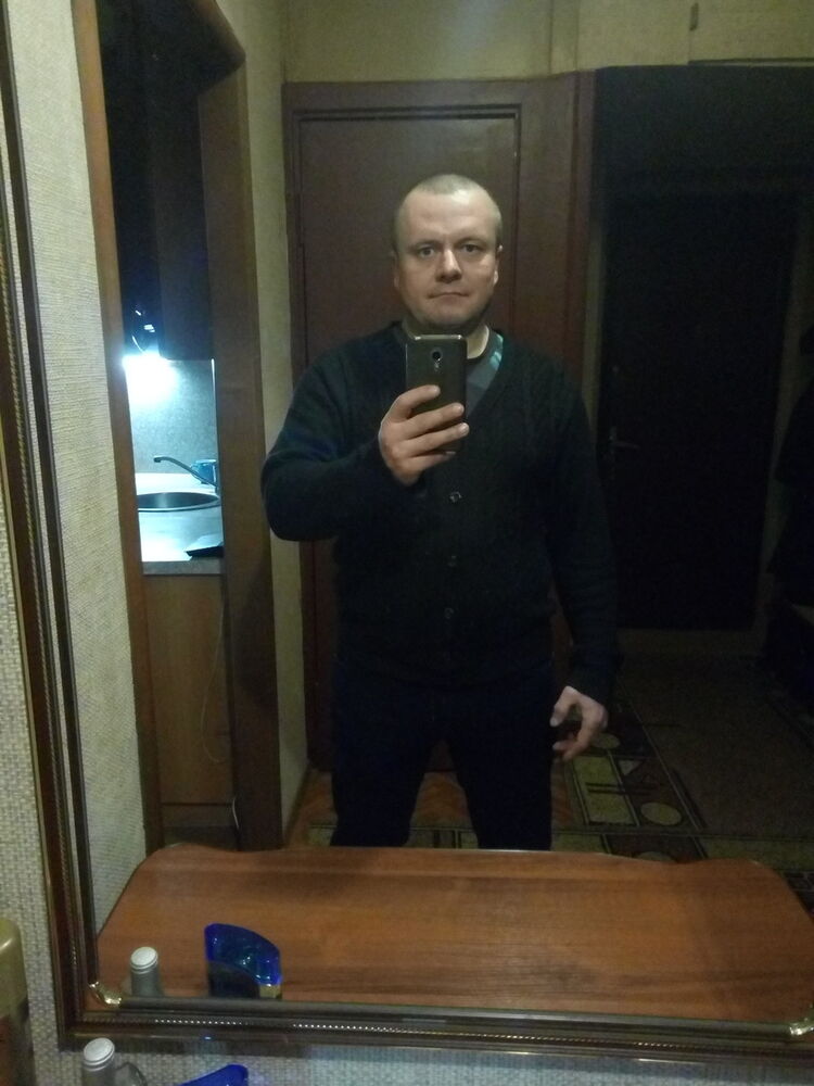  15025081  , 48 ,    