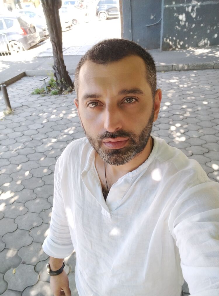  38066281  Rosi, 38 ,    