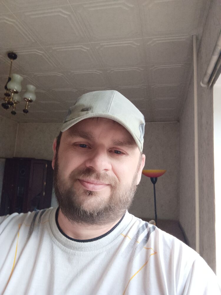  36200221  Jevgenij, 46 ,    