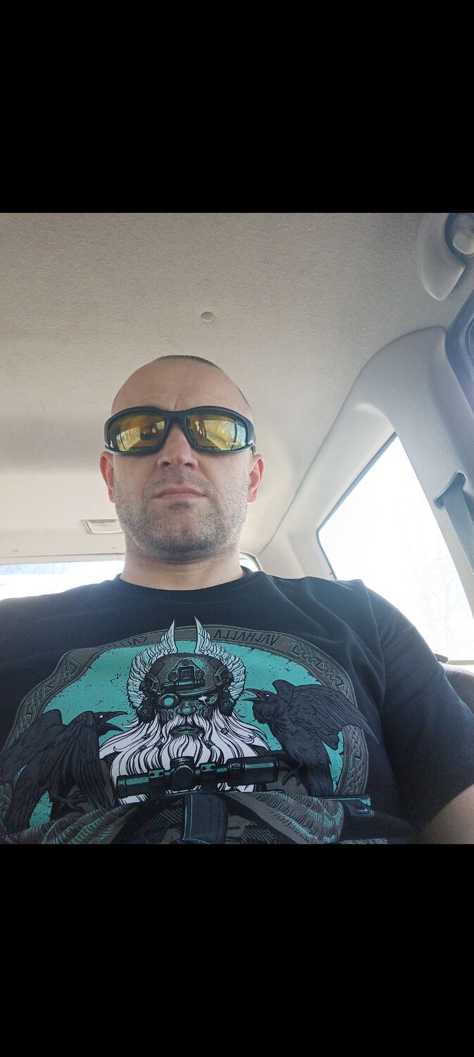  42958881  Rokshanski, 43 ,    