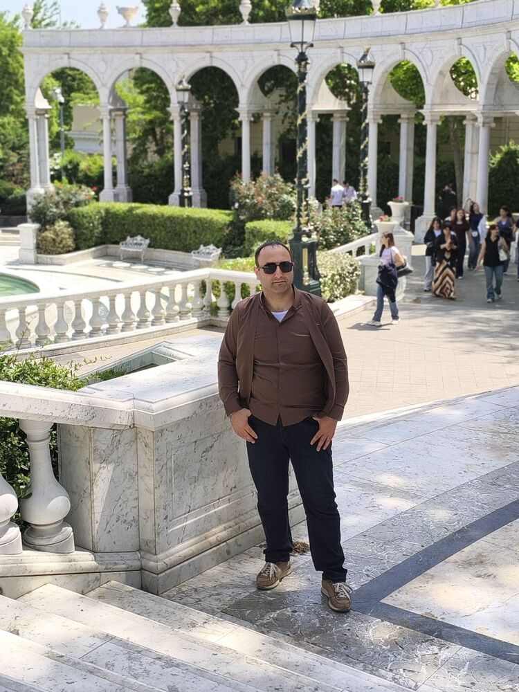  52229341  AtillaMurad, 41 ,    -