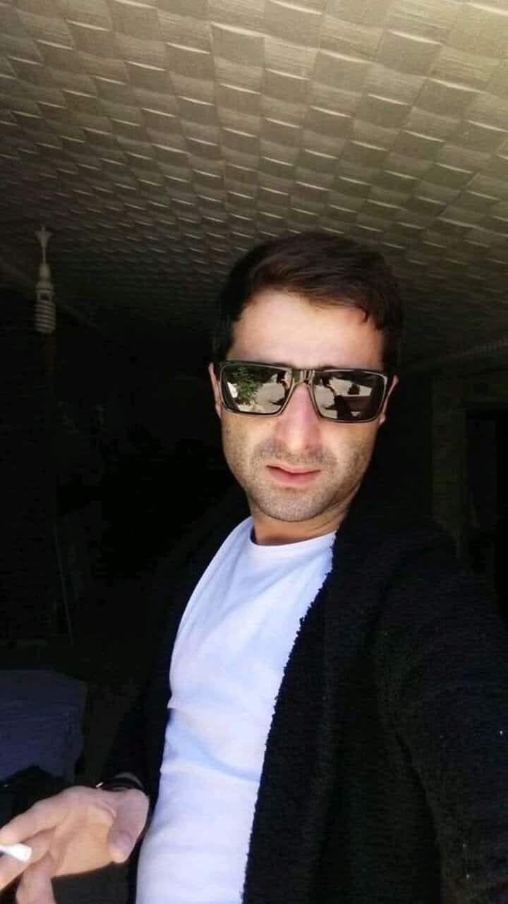  48117541  Giorgi, 38 ,    