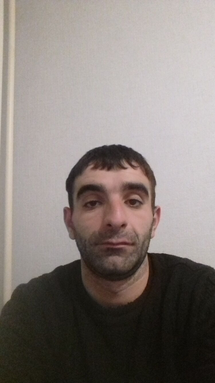  22716401  Vartkez, 33 ,    
