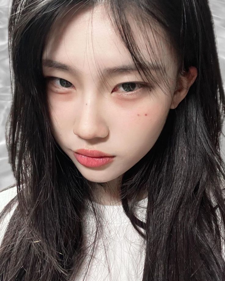  53780251  Chan Mie, 18 ,    