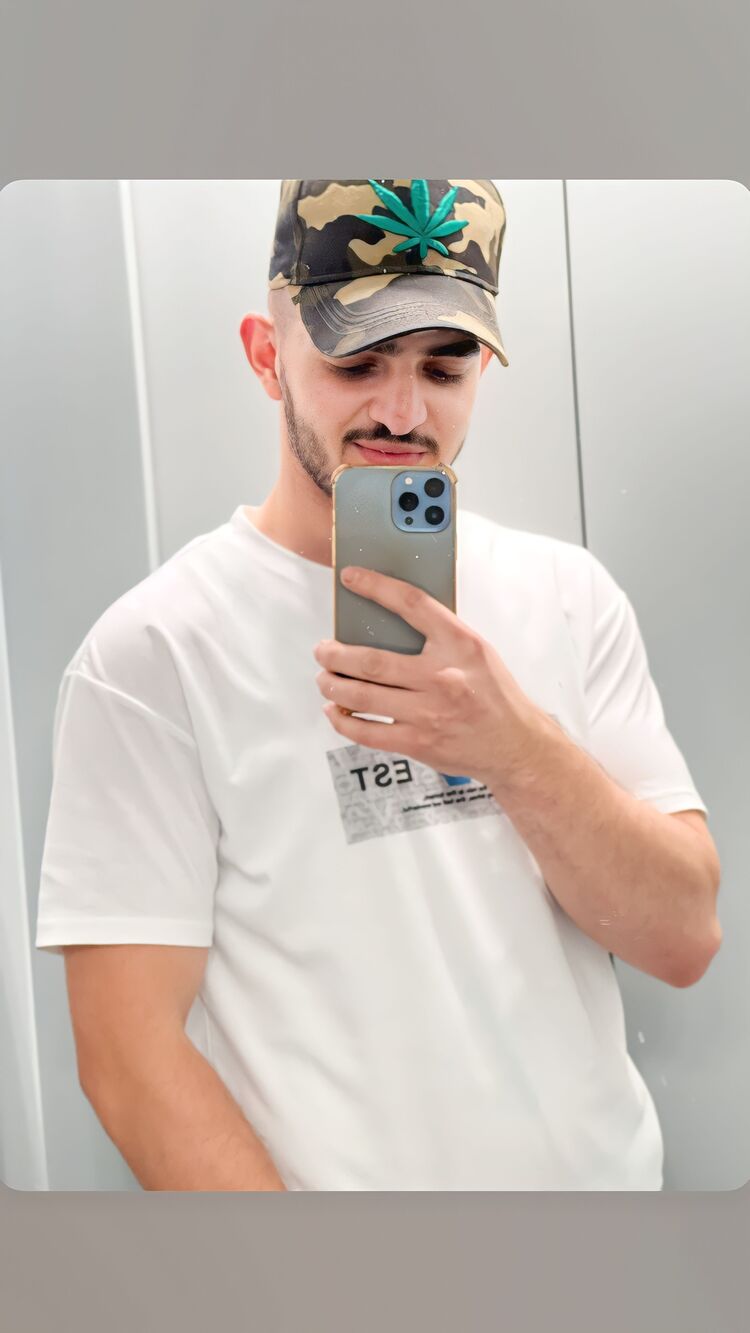  ,   , 24 ,   ,   