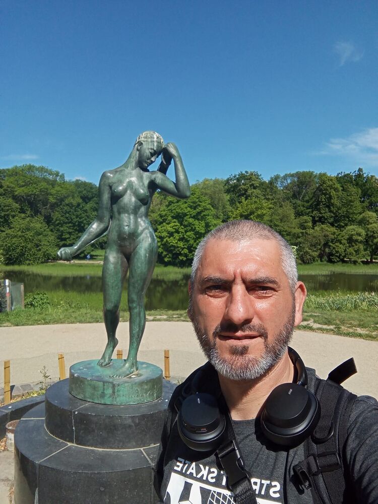  ,   Malkhaz, 45 ,   ,   , c , 