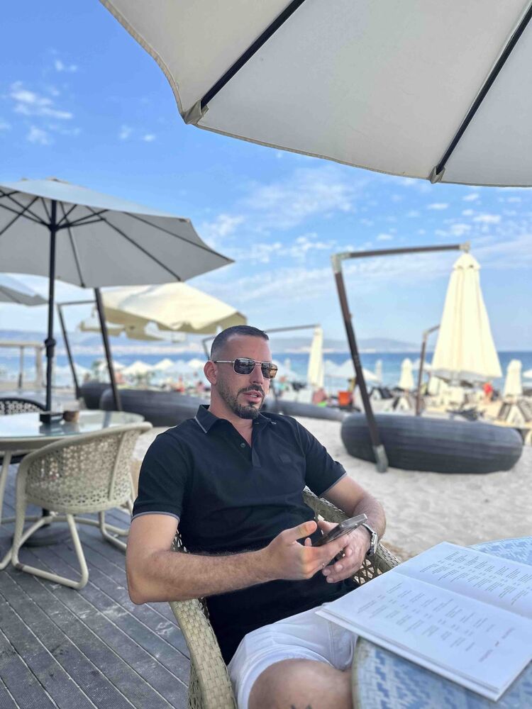  ,   Optimist, 36 ,   ,   