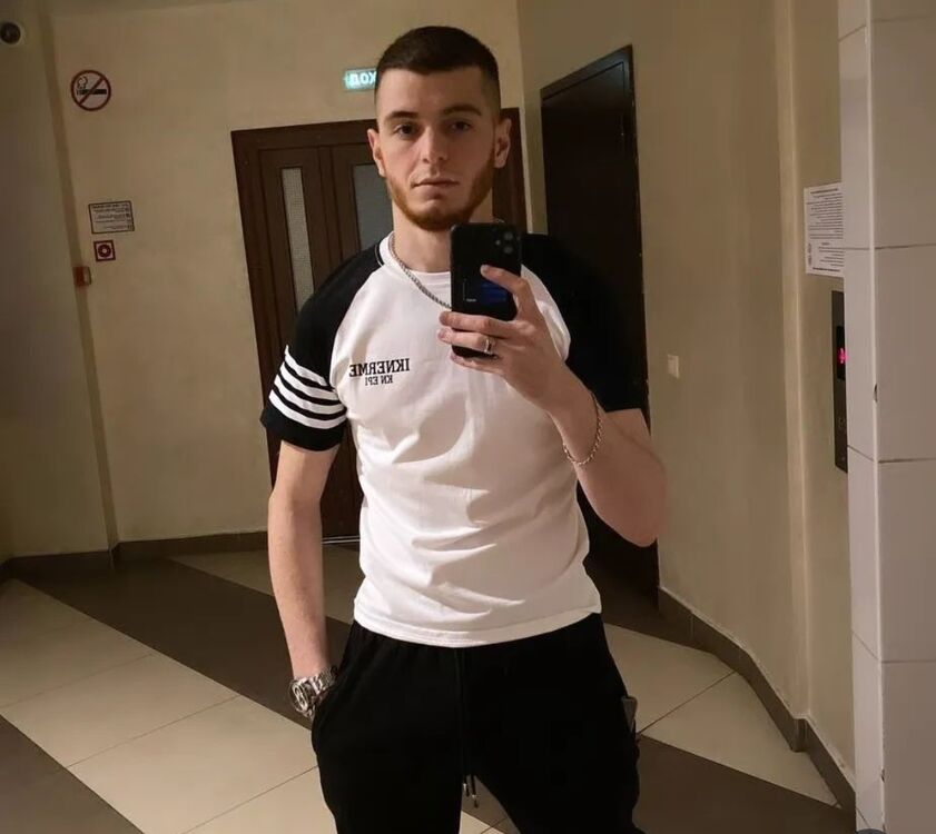  46617341  , 20 ,    