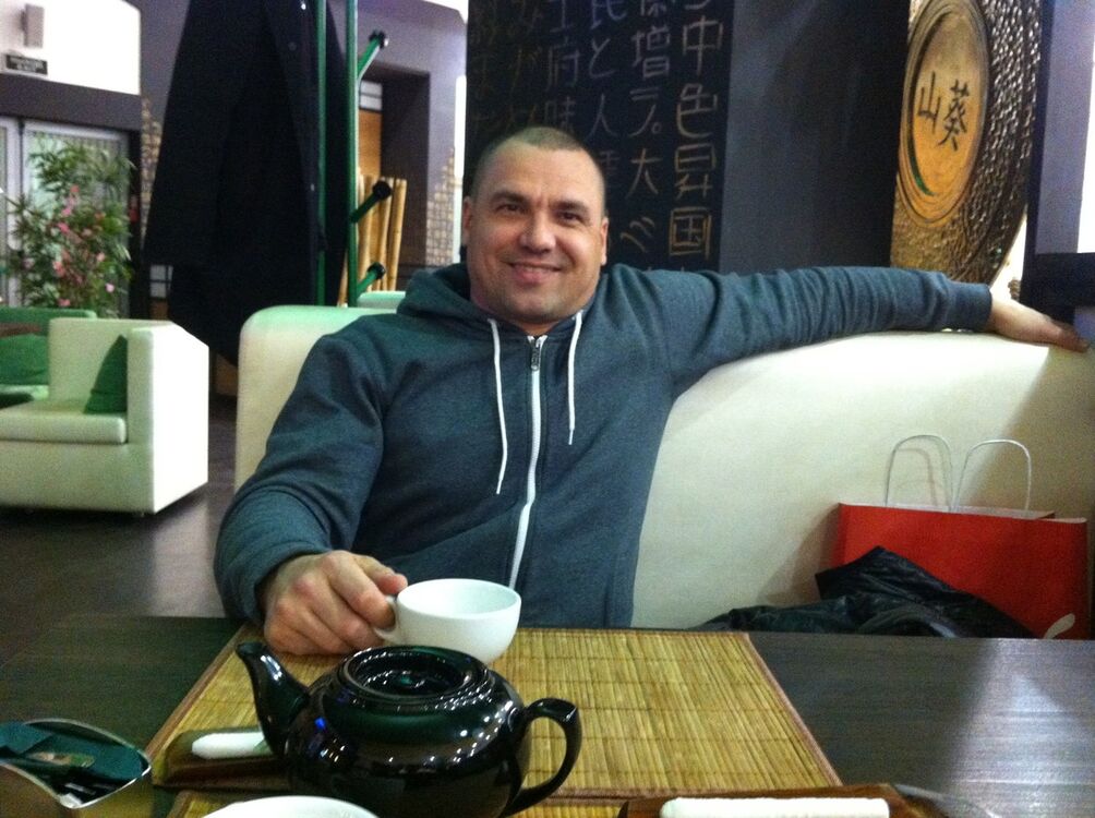  6863081  Valeriy, 49 ,    